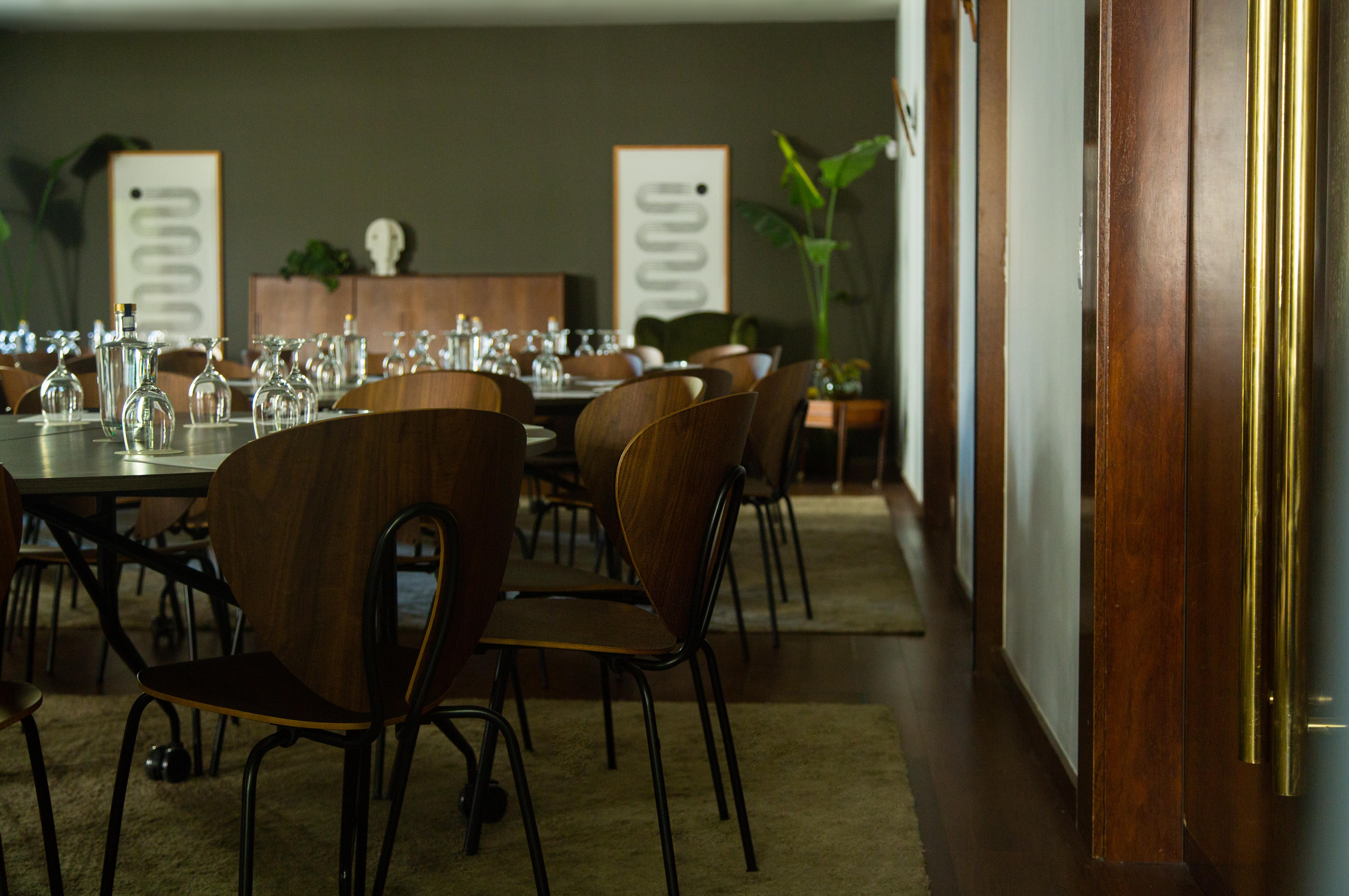 더 빈티지 호텔 앤 스파 리스본 외부 사진 The tasting room at the Royal Navy Rum Society